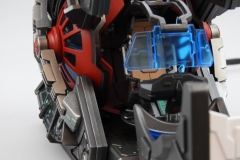 GAT-X105-Ali-Strike-Cockpit-04