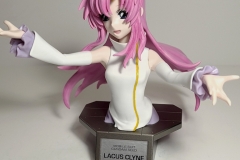 Lacus-Clyne-01