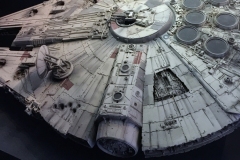 Millennium-Falcon-Studio_Large-03
