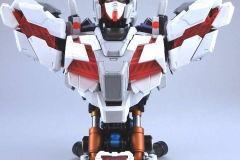 RX-0-Gundam-Bust-02