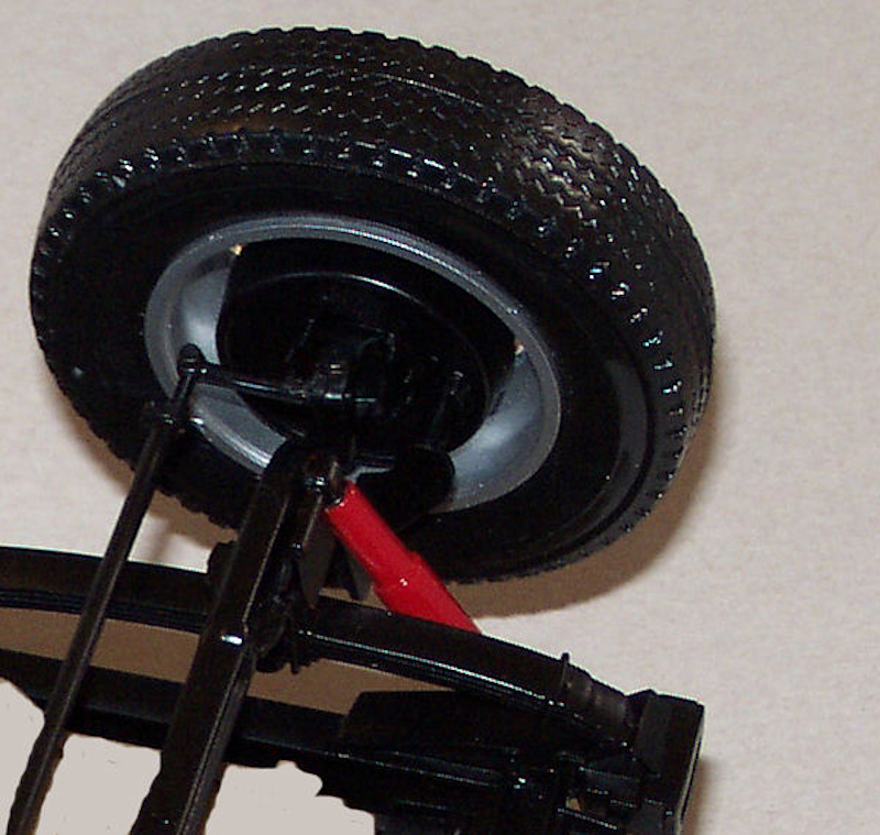 Peterbilt 395 front axle mounted